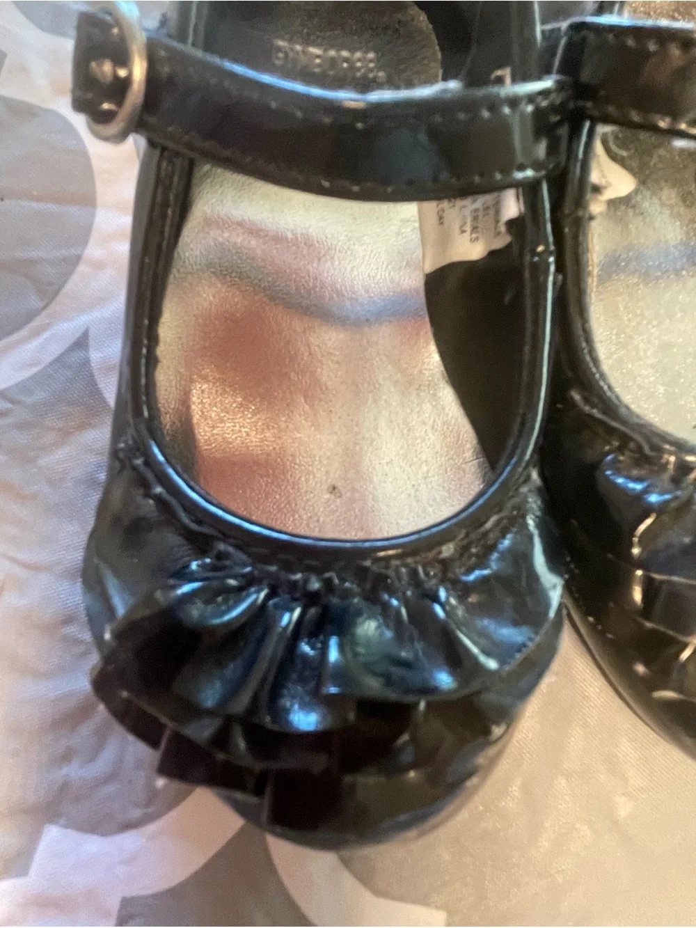 Adorable Gymboree toddler Girls Sz 5Black Patent Mary Jane flats with Ruffle